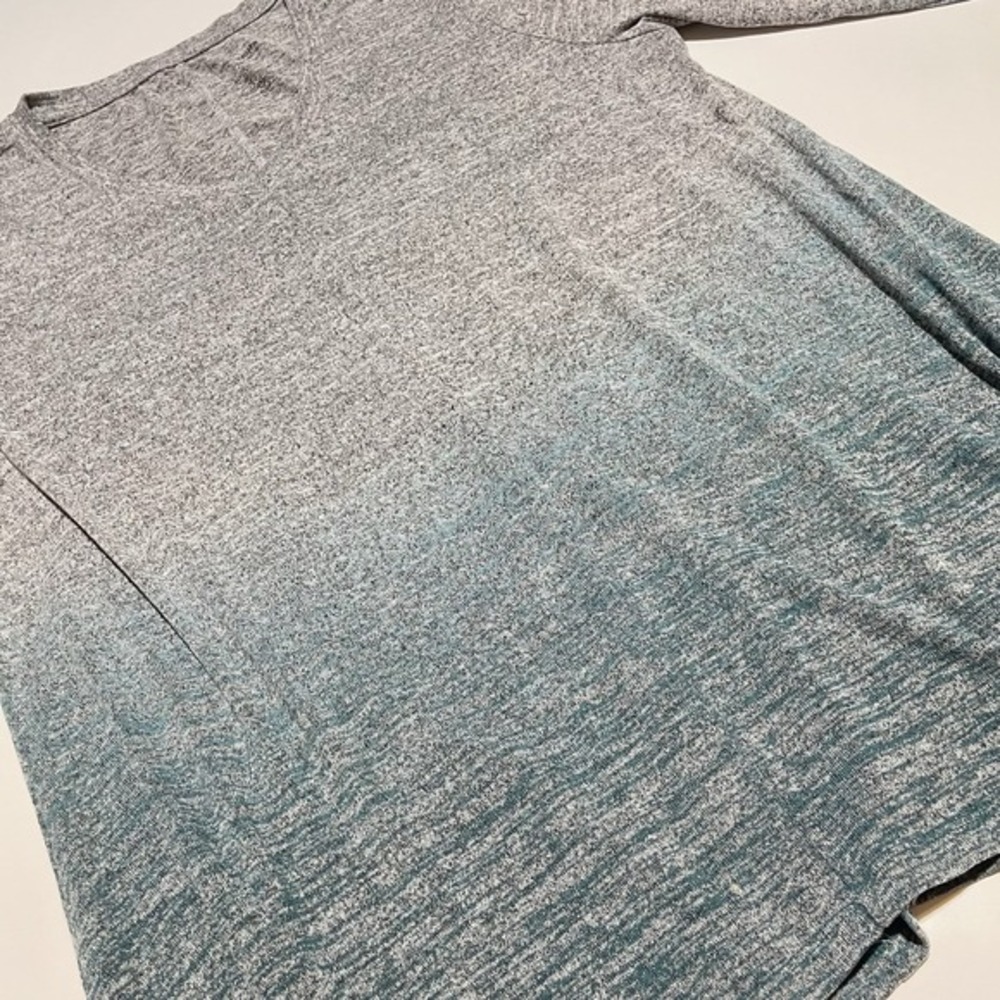 Sonoma Long Sleeve Flowy Shirt Women's Size XL Blue Gray Ombré - Picture 4 of 8